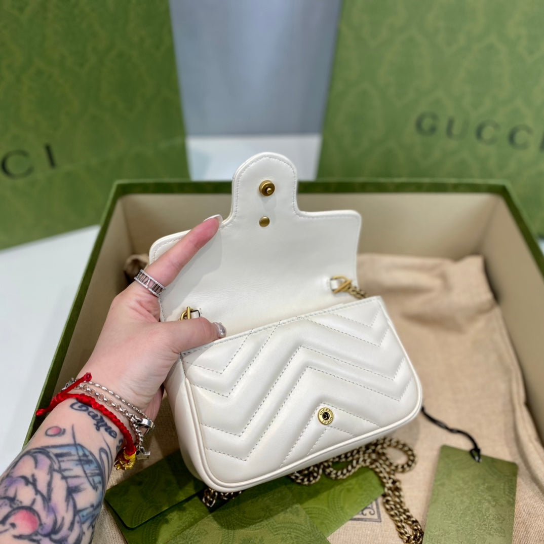 Gucci GG Marmont Mini Shoulder Bag – 476433